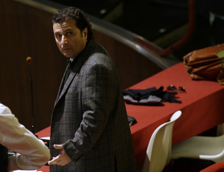 Francesco Schettino no tribunal de Grosseto, quando teve sua sentença definida (Foto: , Feb. 11, 2015. (Foto: Gregorio Borgia - 11.fev.2015/Associated Press)